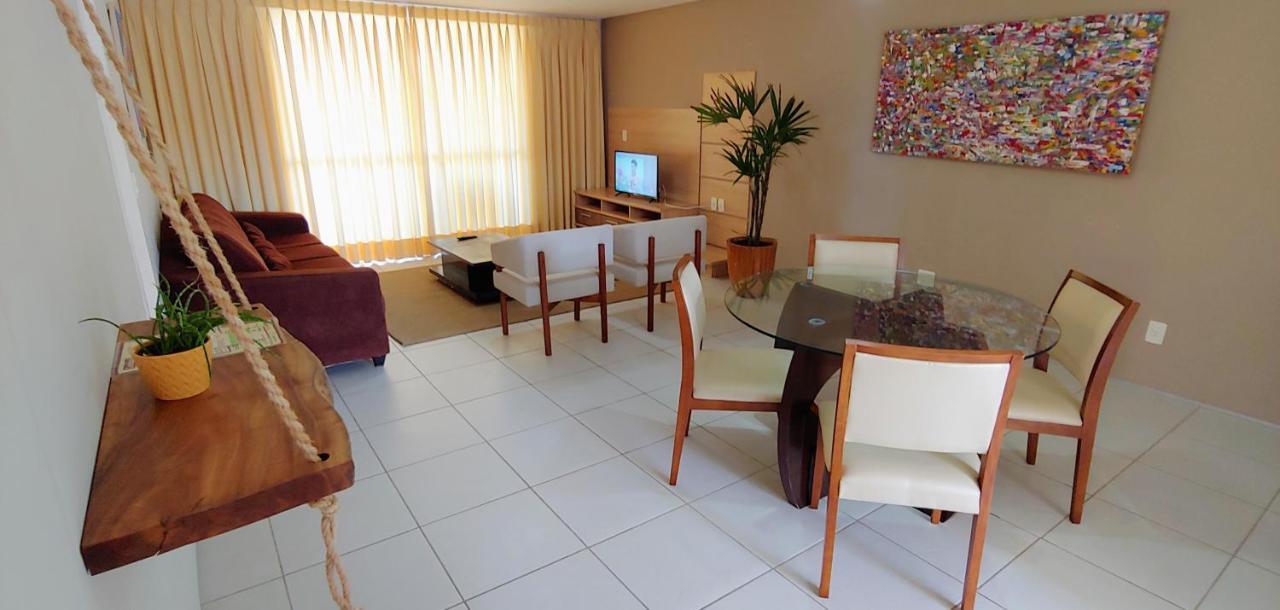 אקווירז Atlantic Palace Family Inn מראה חיצוני תמונה