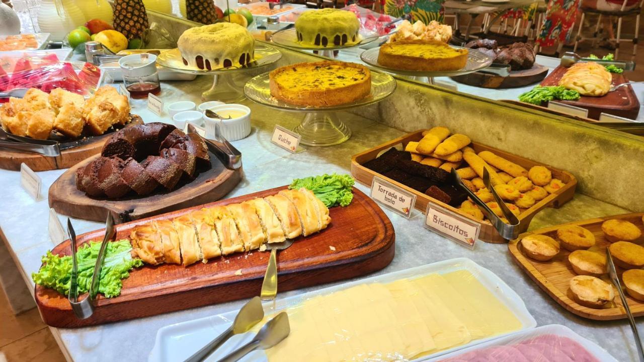 אקווירז Atlantic Palace Family Inn מראה חיצוני תמונה