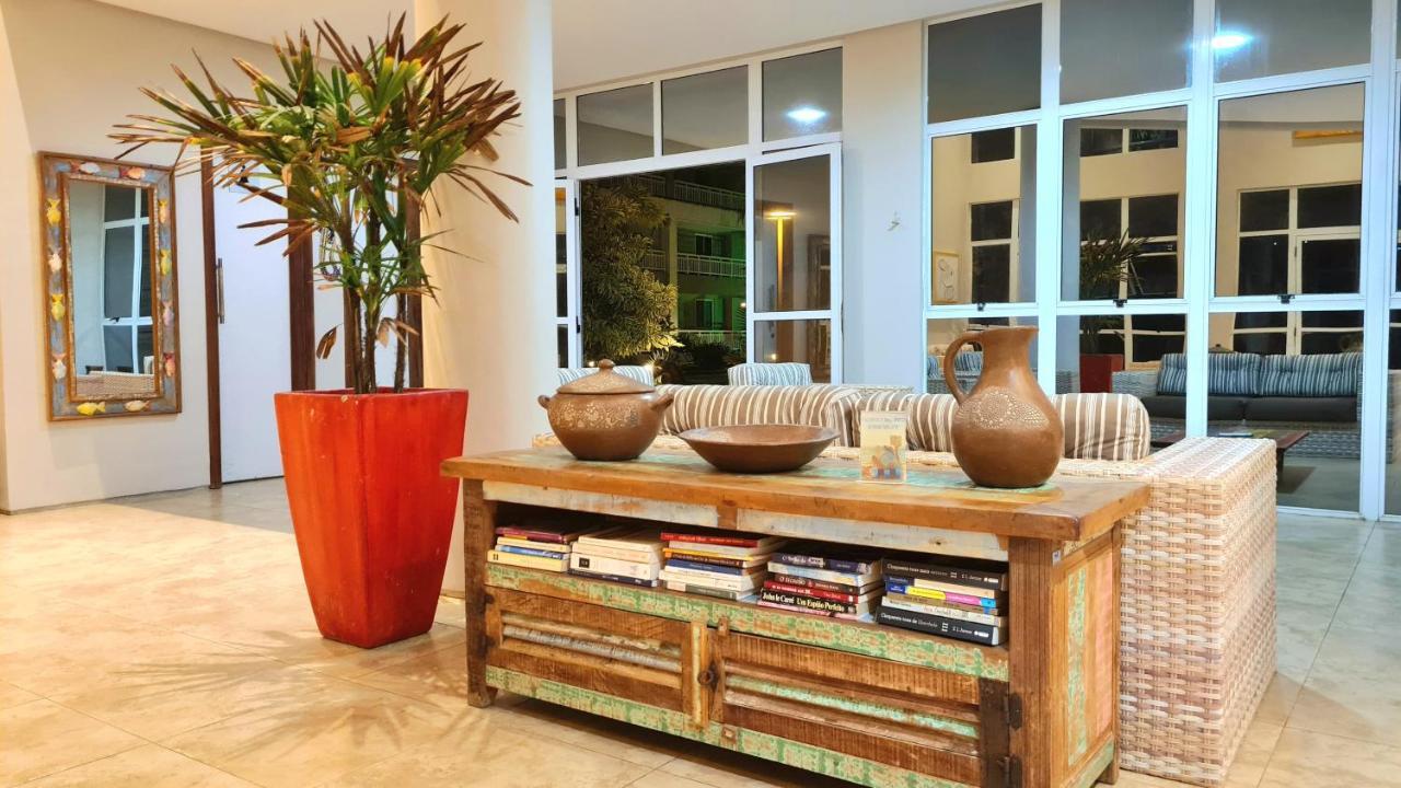 אקווירז Atlantic Palace Family Inn מראה חיצוני תמונה