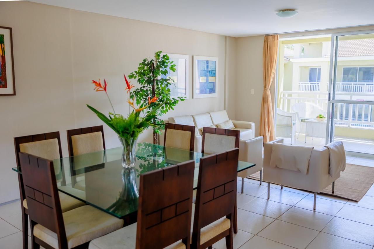 אקווירז Atlantic Palace Family Inn מראה חיצוני תמונה