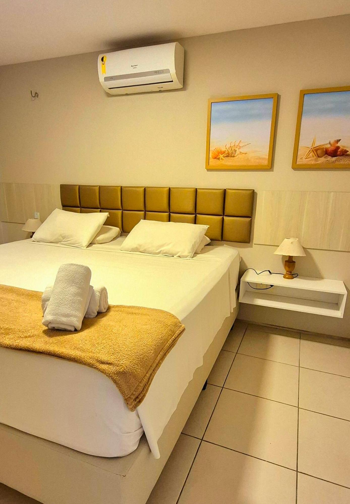 אקווירז Atlantic Palace Family Inn מראה חיצוני תמונה