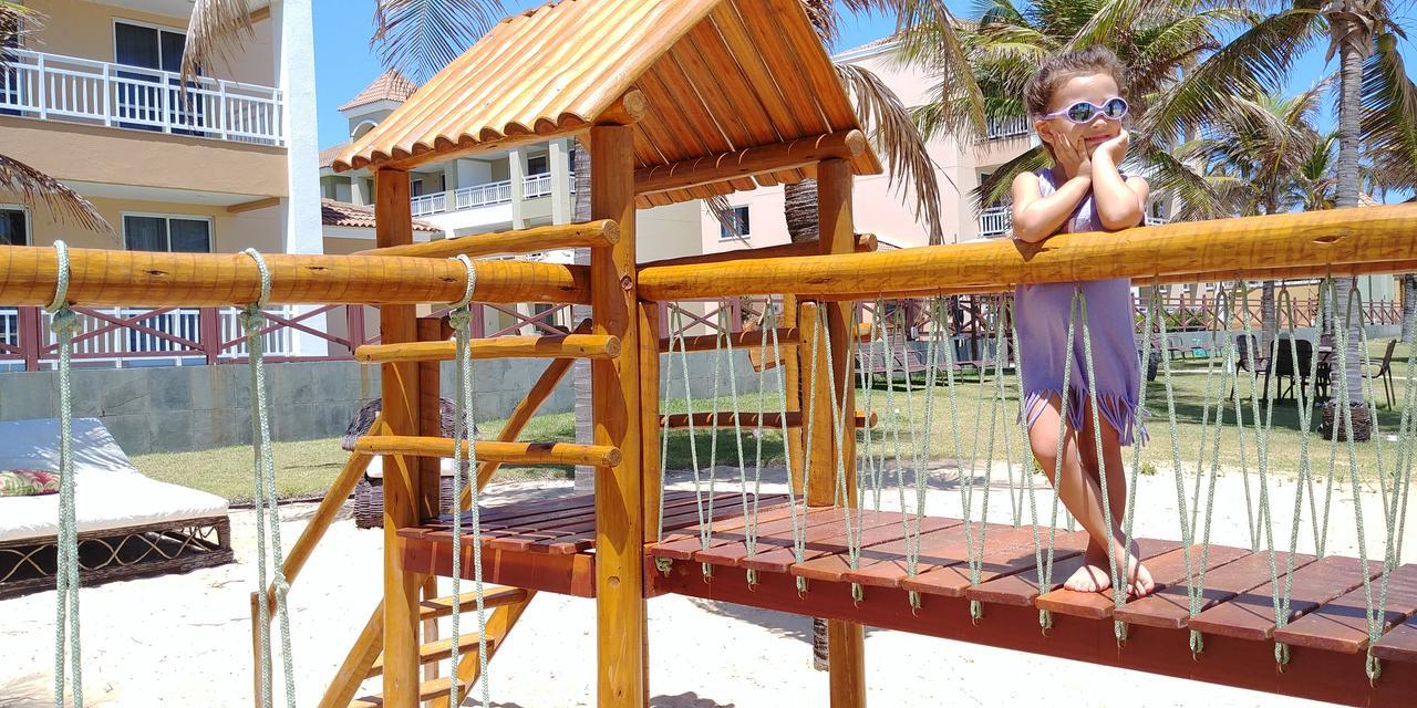 אקווירז Atlantic Palace Family Inn מראה חיצוני תמונה