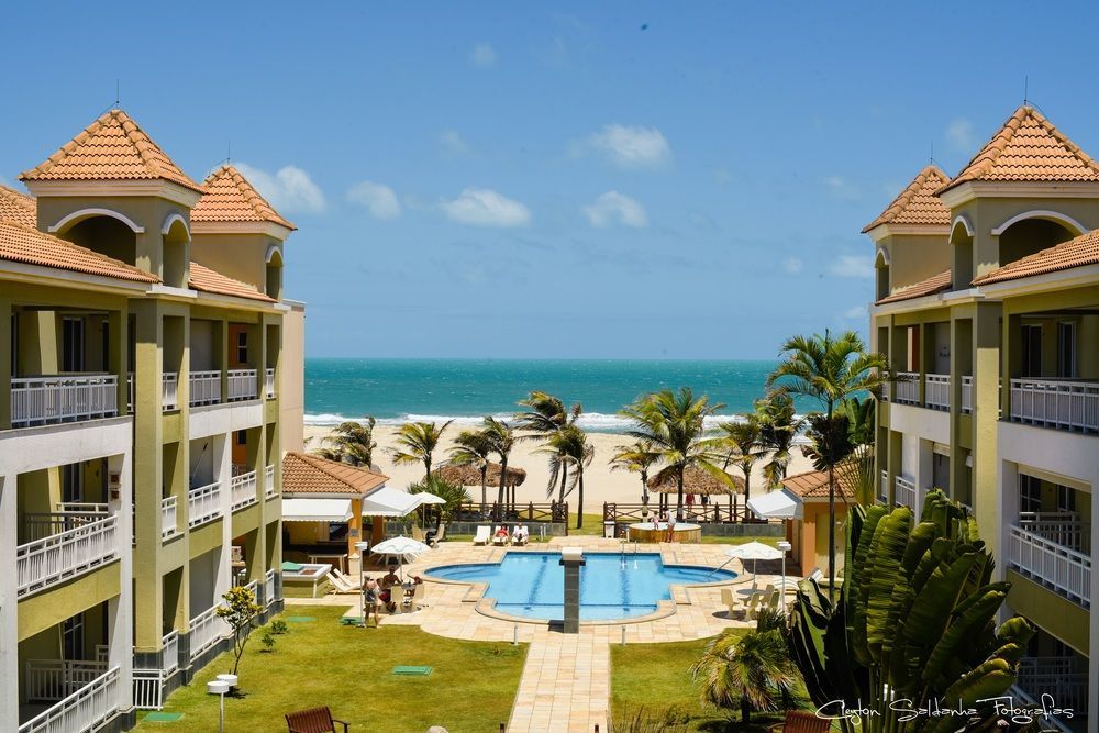 אקווירז Atlantic Palace Family Inn מראה חיצוני תמונה