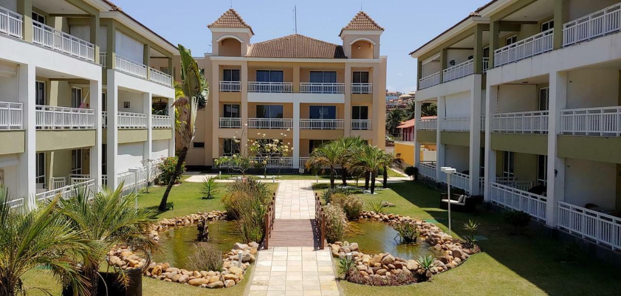 אקווירז Atlantic Palace Family Inn מראה חיצוני תמונה